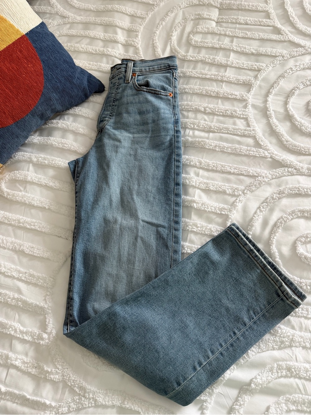 Light Wash Straight Leg Jeans - Picture 11 of 11